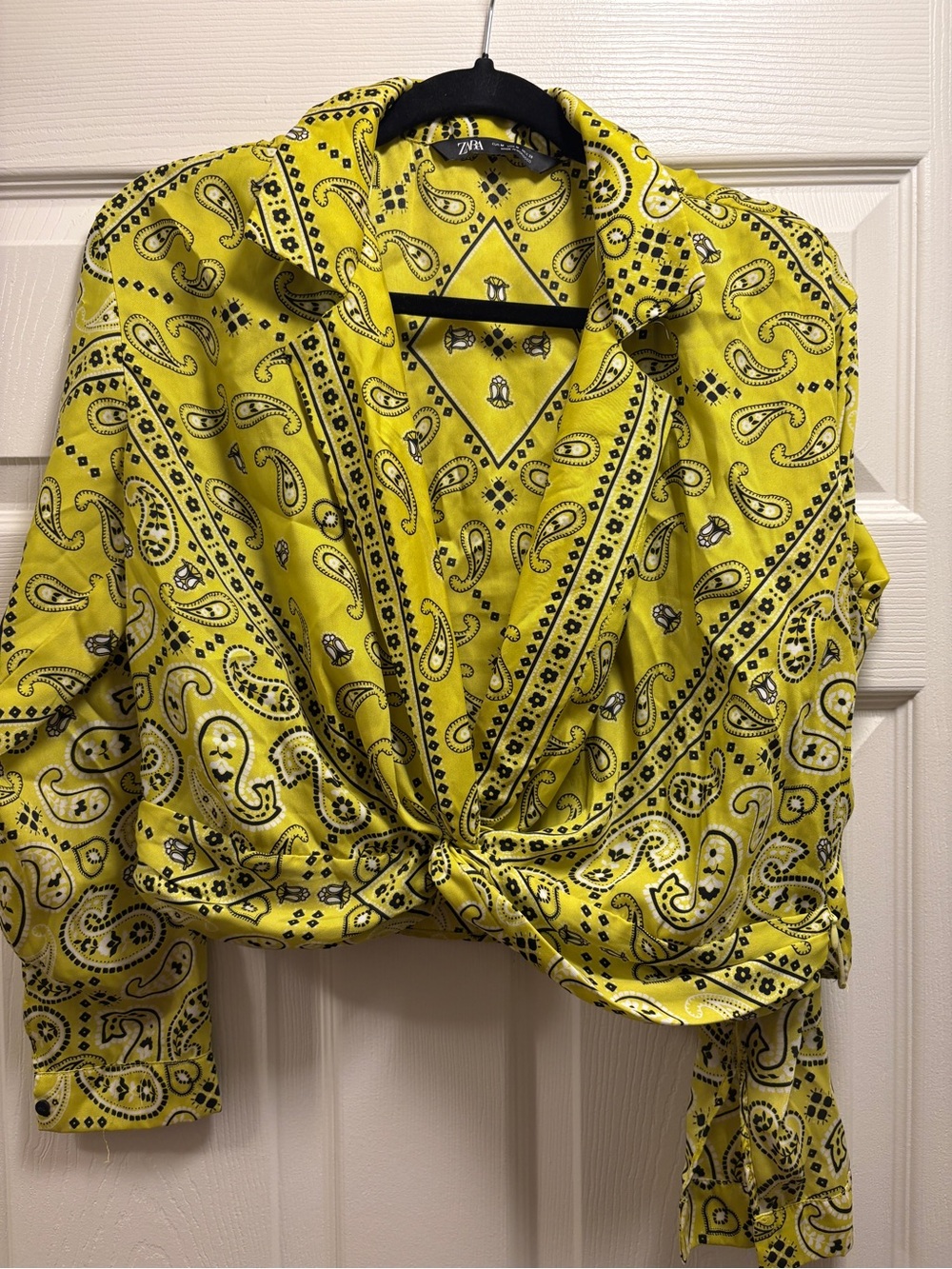 Zara Yellow Paisley Knot-Front Crop Top - Picture 2 of 4